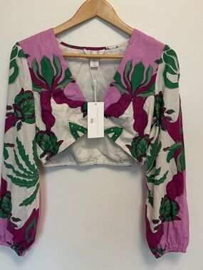 Caroline Contas NWT Boho vibrant V-neck crop top with long sleeves M100% cotton.